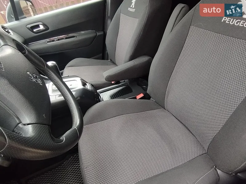 Peugeot 5008 2011 VIN VF30E9HR8BS350031 фото оголошення 12 з 51