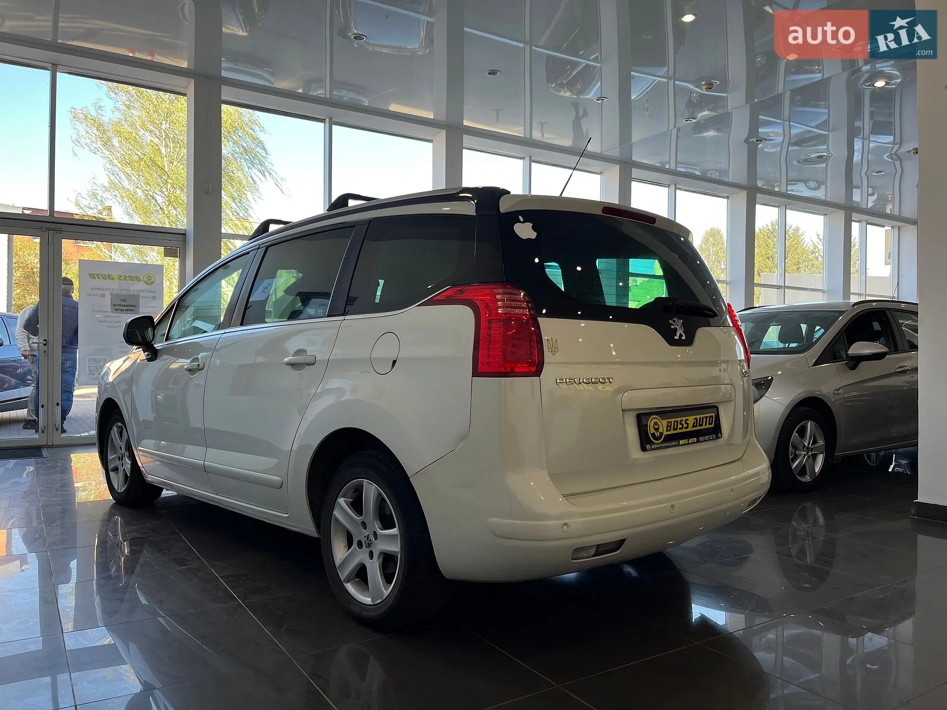 2012 Peugeot 5008 - мініатюра 5