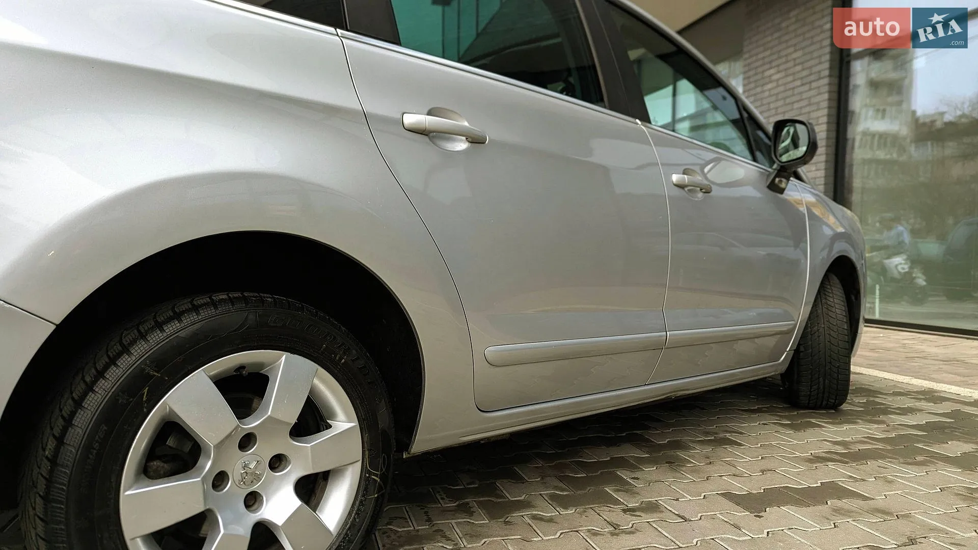 2011 Peugeot 5008 - мініатюра 12
