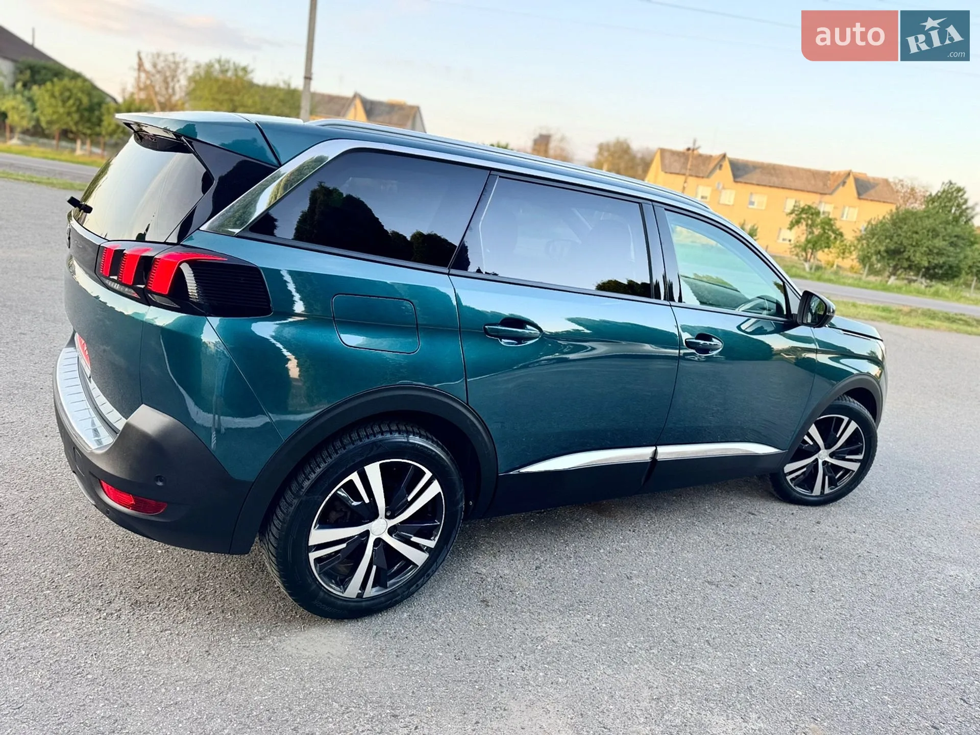 2019 Peugeot 5008 - мініатюра 10