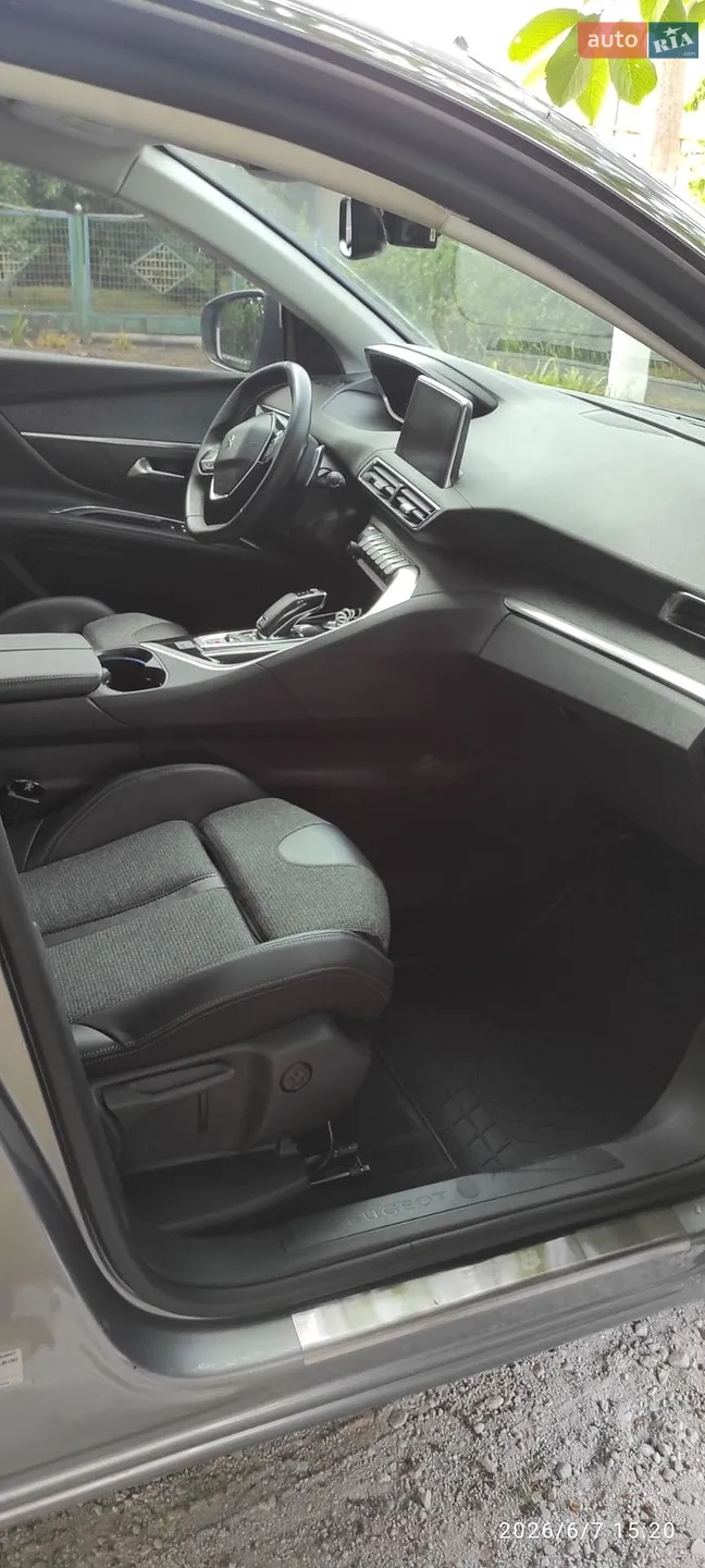 2017 Peugeot 5008 - мініатюра 17
