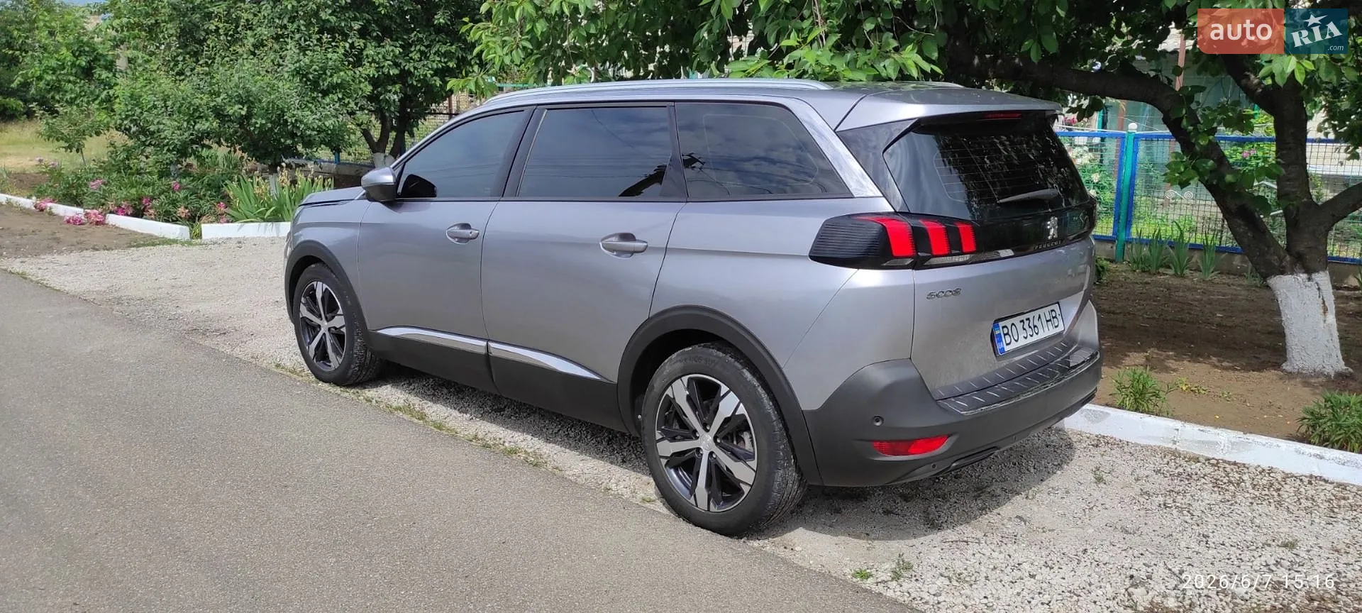 2017 Peugeot 5008 - мініатюра 3