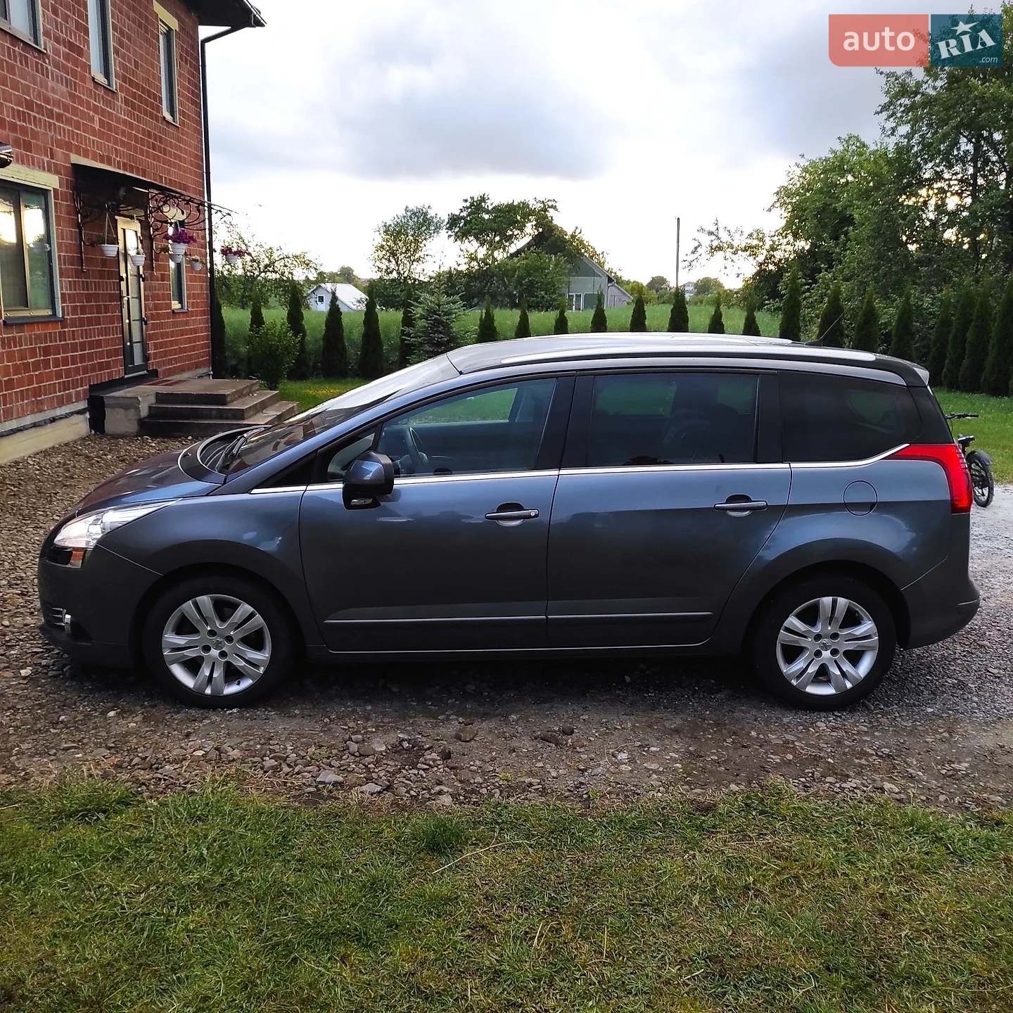 2011 Peugeot 5008 - мініатюра 2