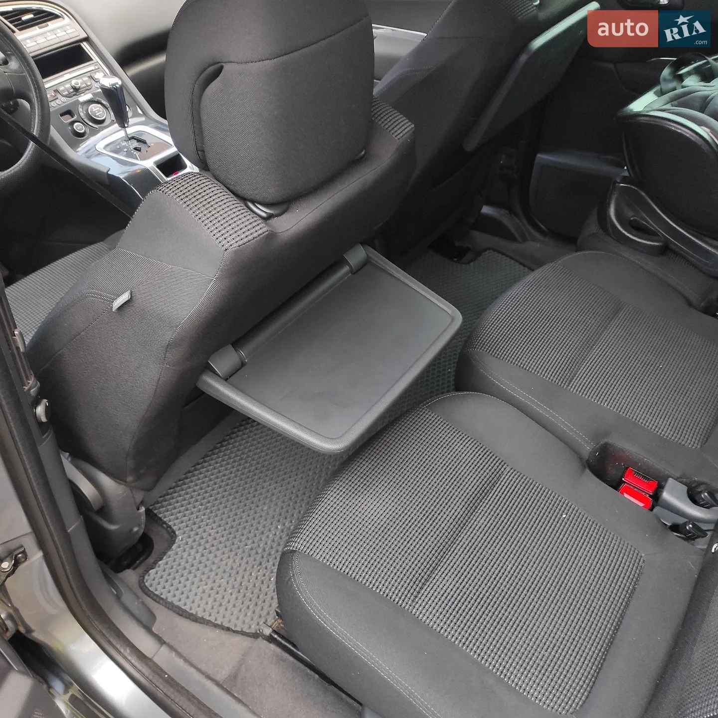 2011 Peugeot 5008 - мініатюра 28