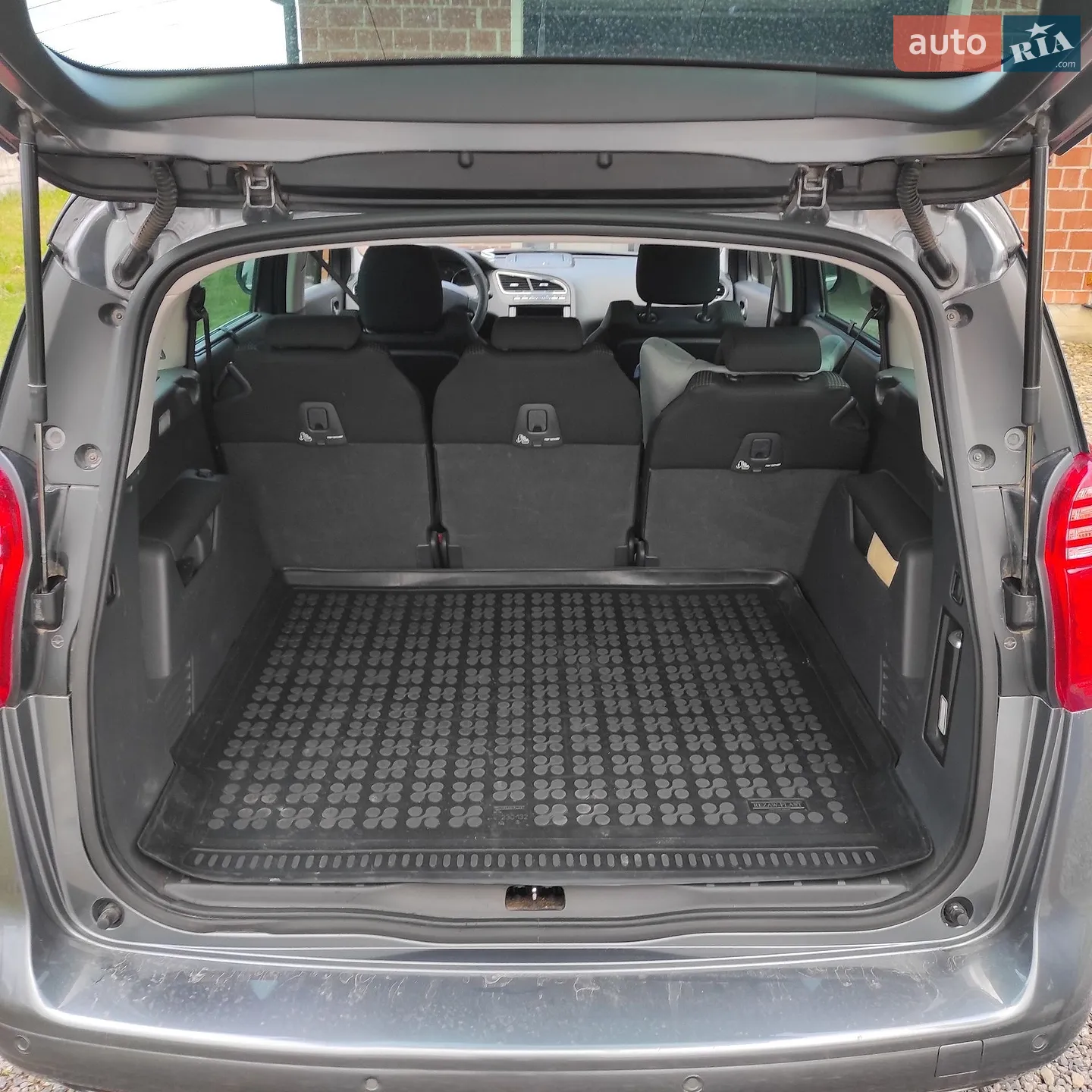 2011 Peugeot 5008 - мініатюра 29