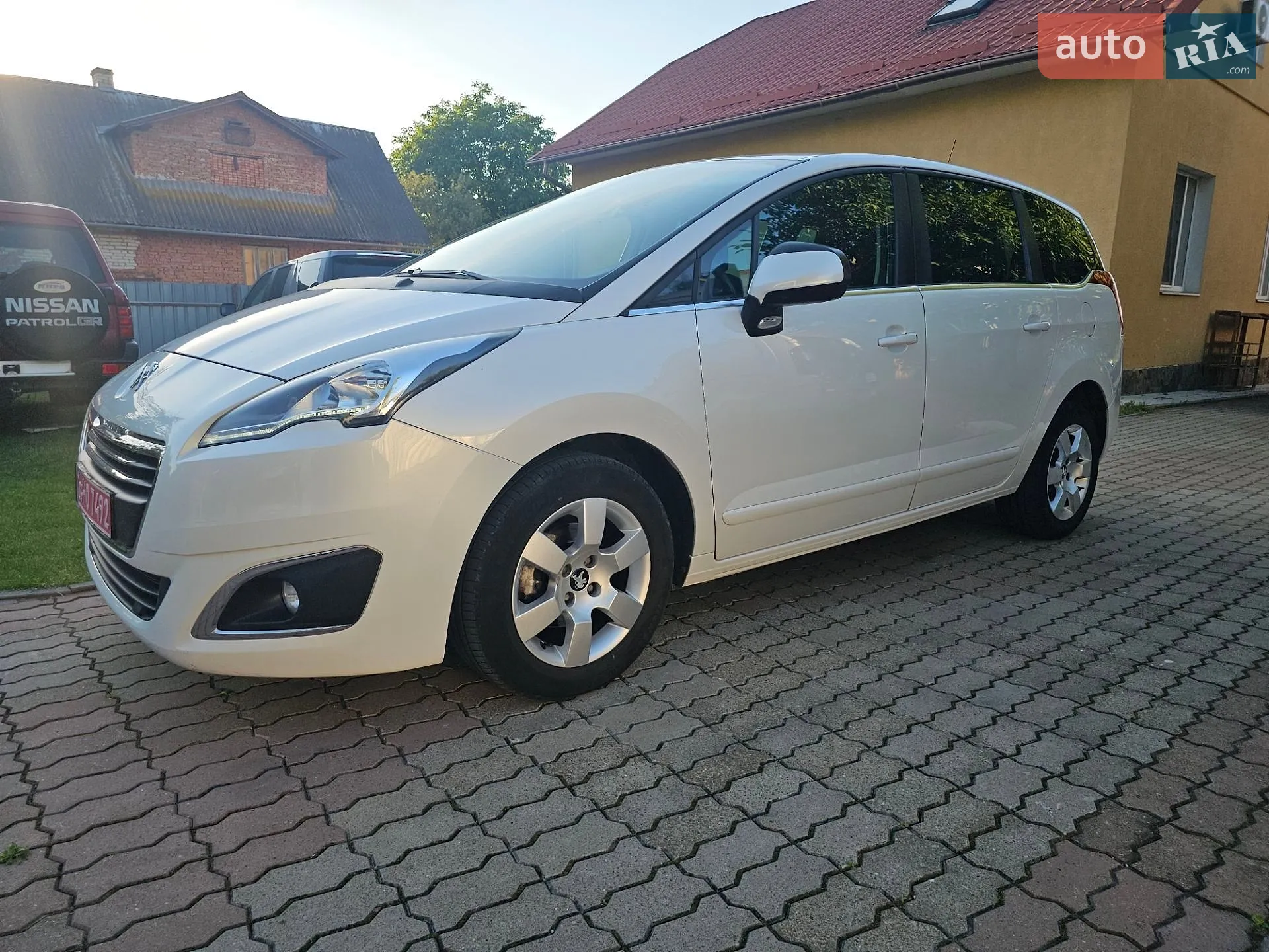 2014 Peugeot 5008 - мініатюра 11