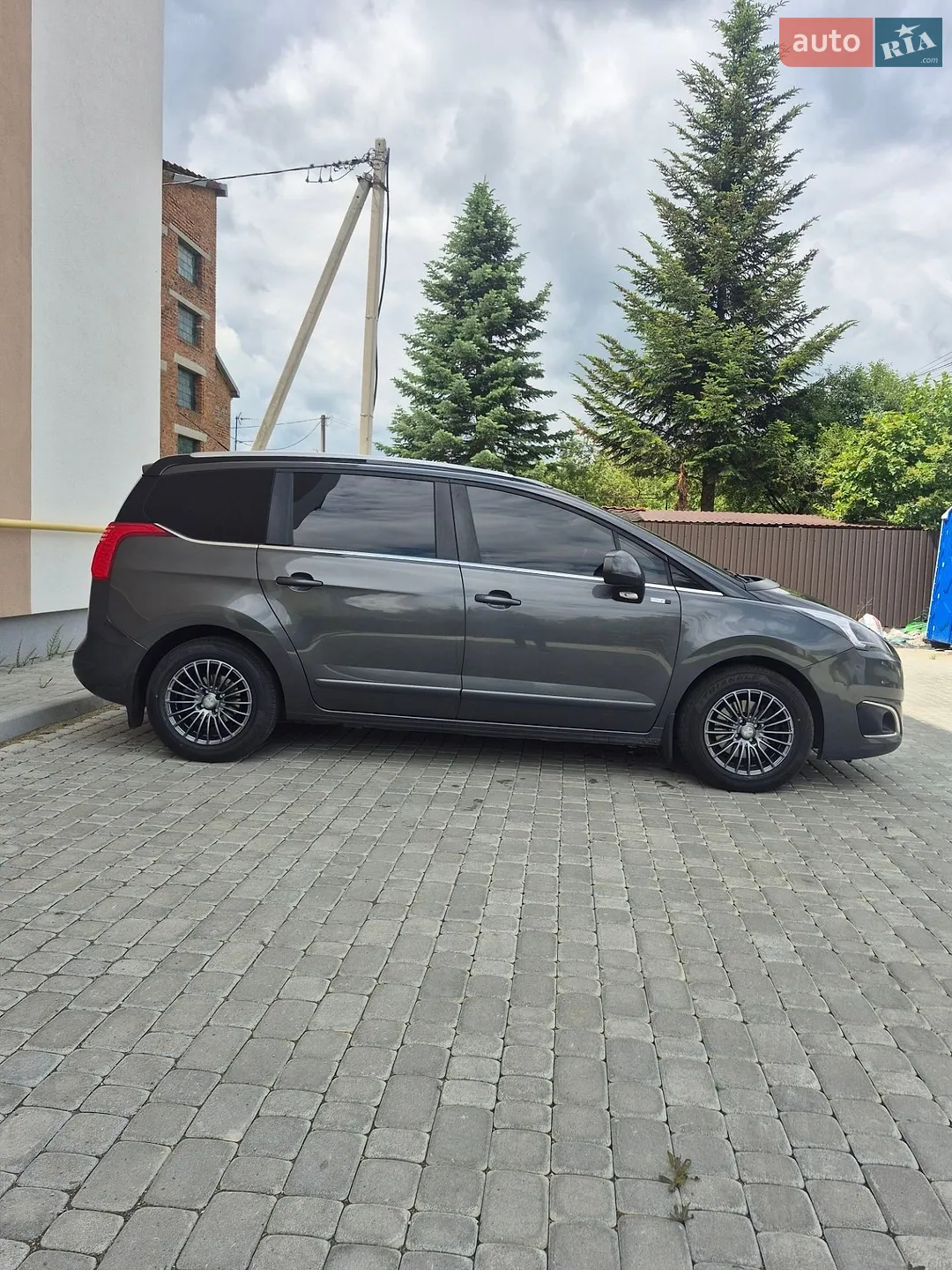 2016 Peugeot 5008 - фото 1