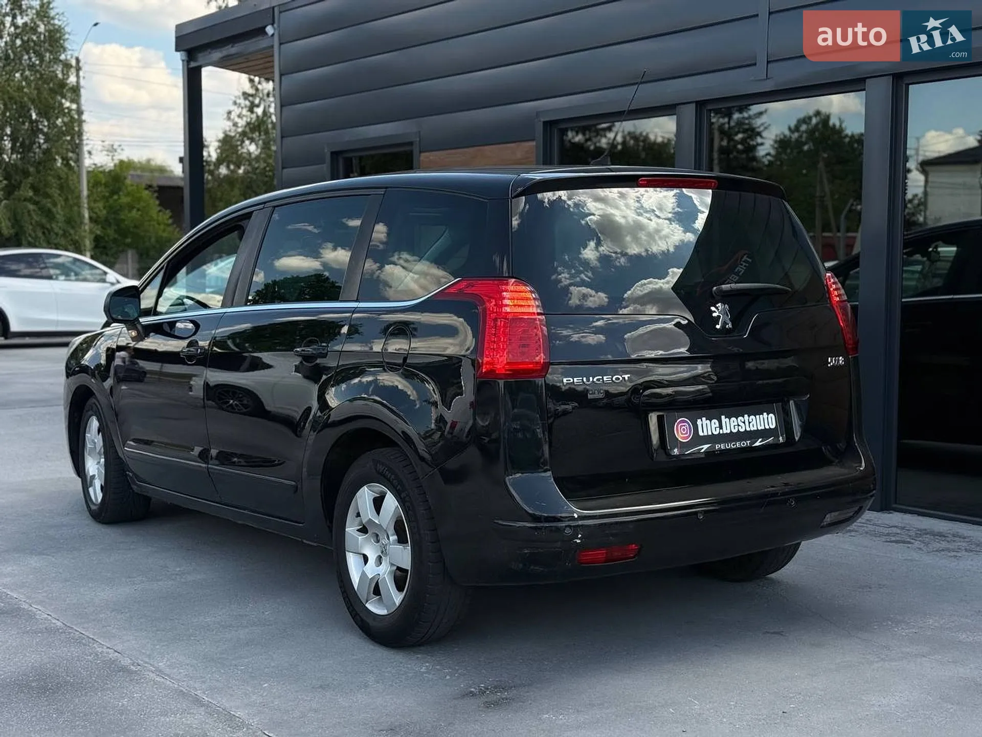 2010 Peugeot 5008 - мініатюра 8