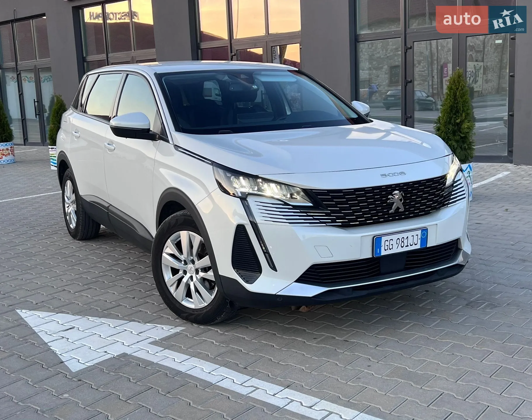 2022 Peugeot 5008 - мініатюра 2