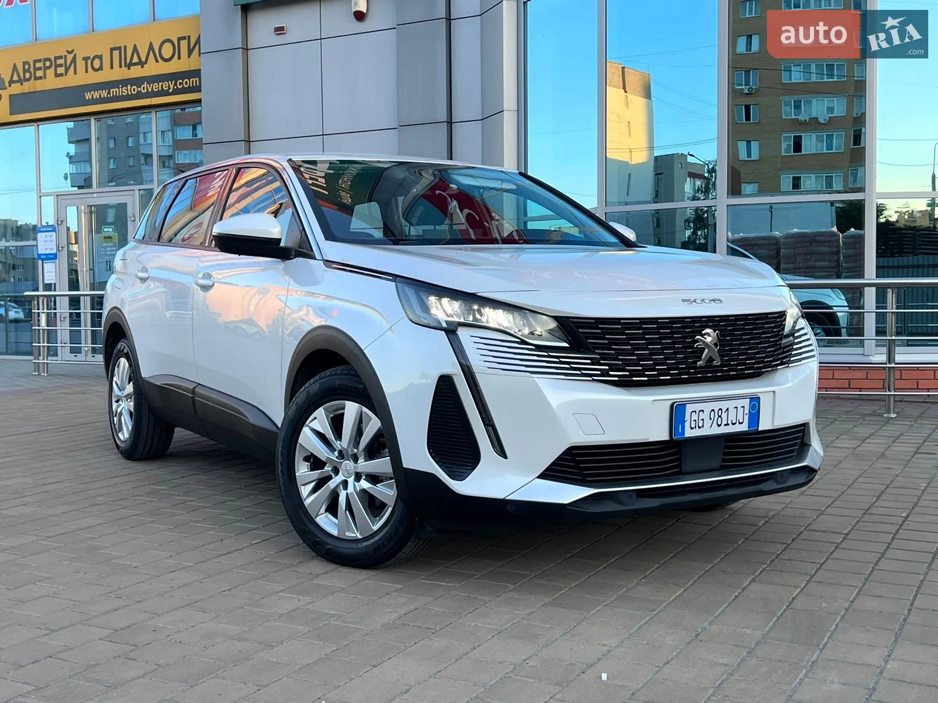 2022 Peugeot 5008 - фото 1