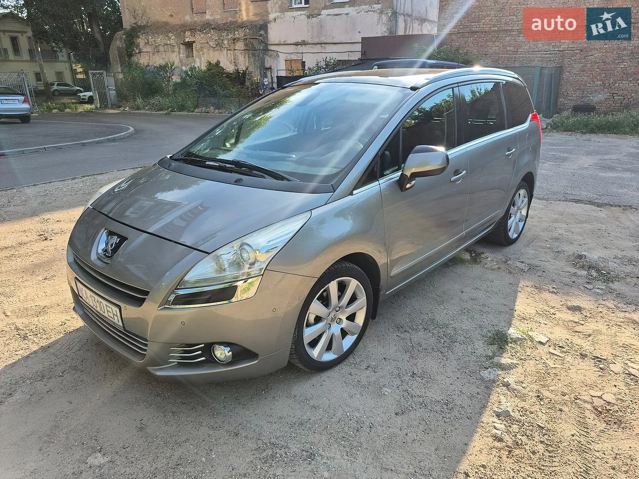 2011 Peugeot 5008 - мініатюра 29