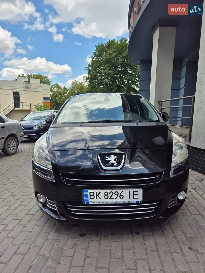 2011 Peugeot 5008 - мініатюра 10