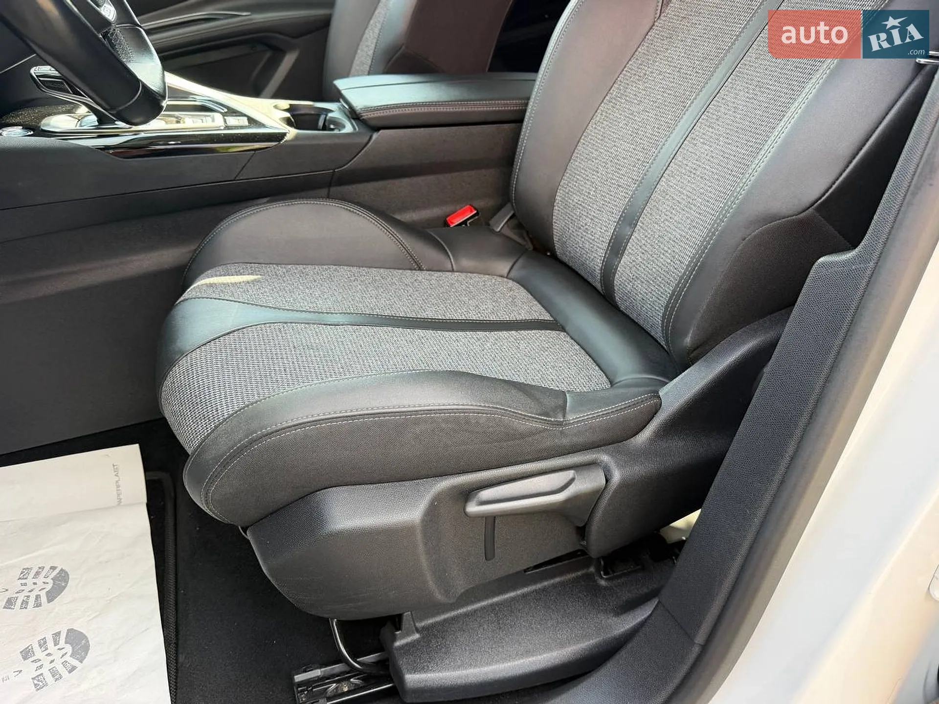 2018 Peugeot 5008 - мініатюра 33