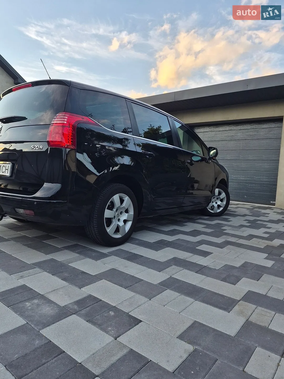 2010 Peugeot 5008 - мініатюра 14
