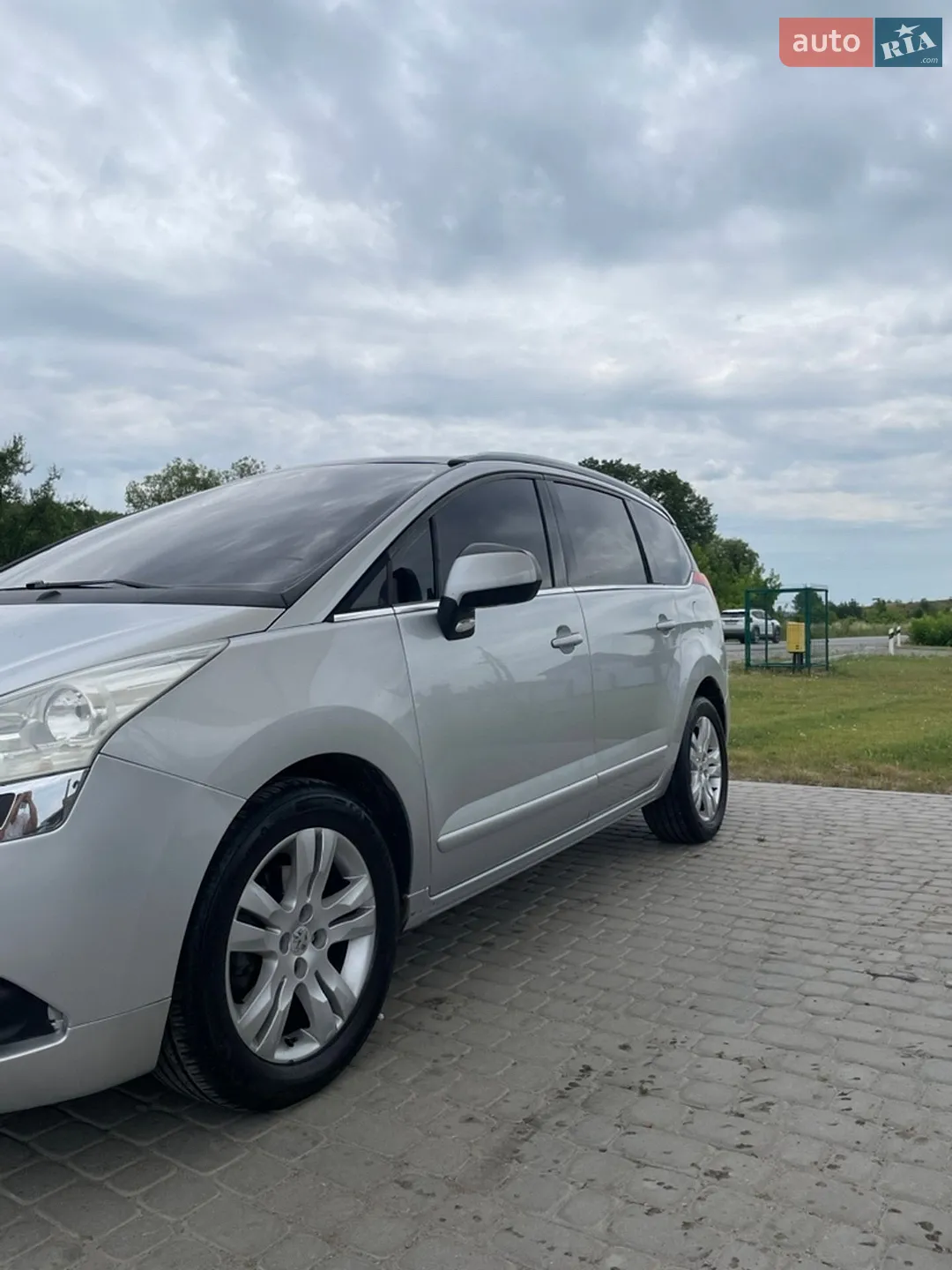 2010 Peugeot 5008 - мініатюра 6
