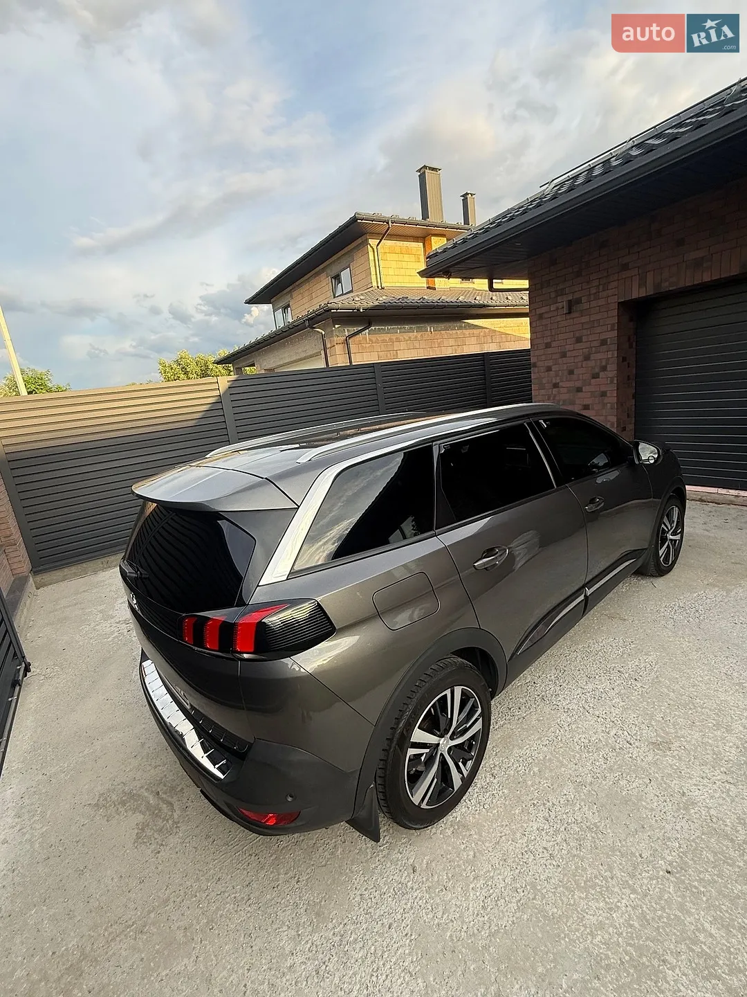 2017 Peugeot 5008 - мініатюра 17