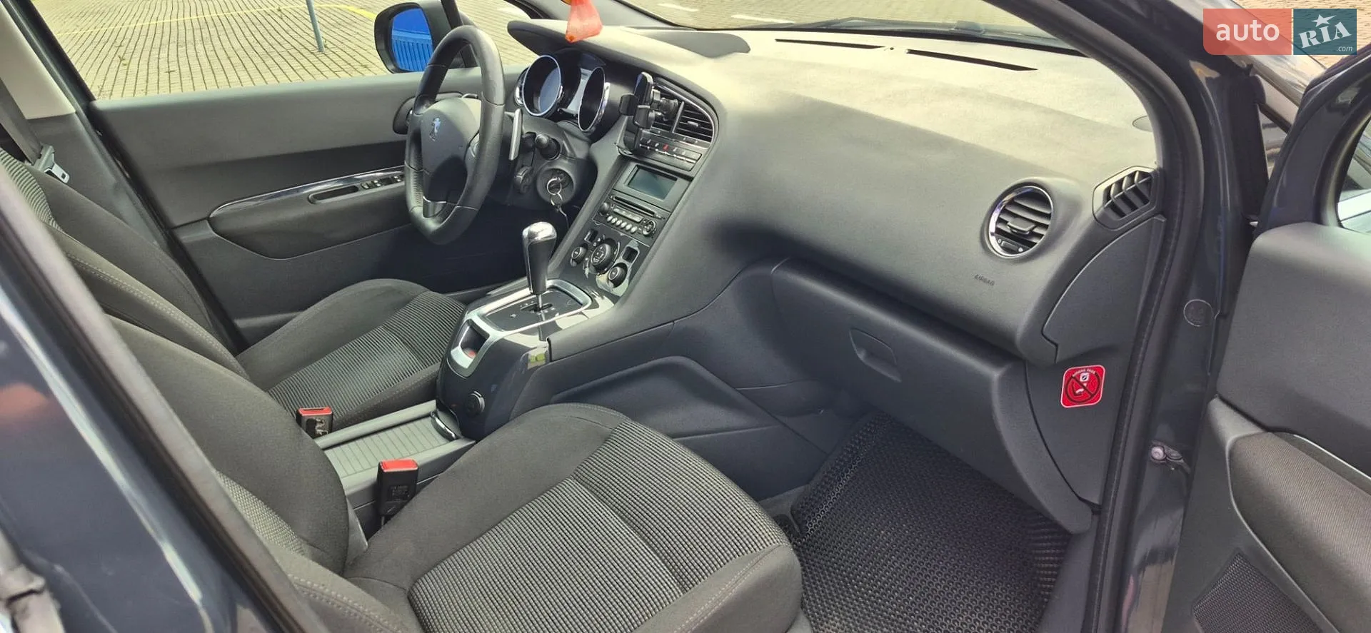 2010 Peugeot 5008 - мініатюра 16