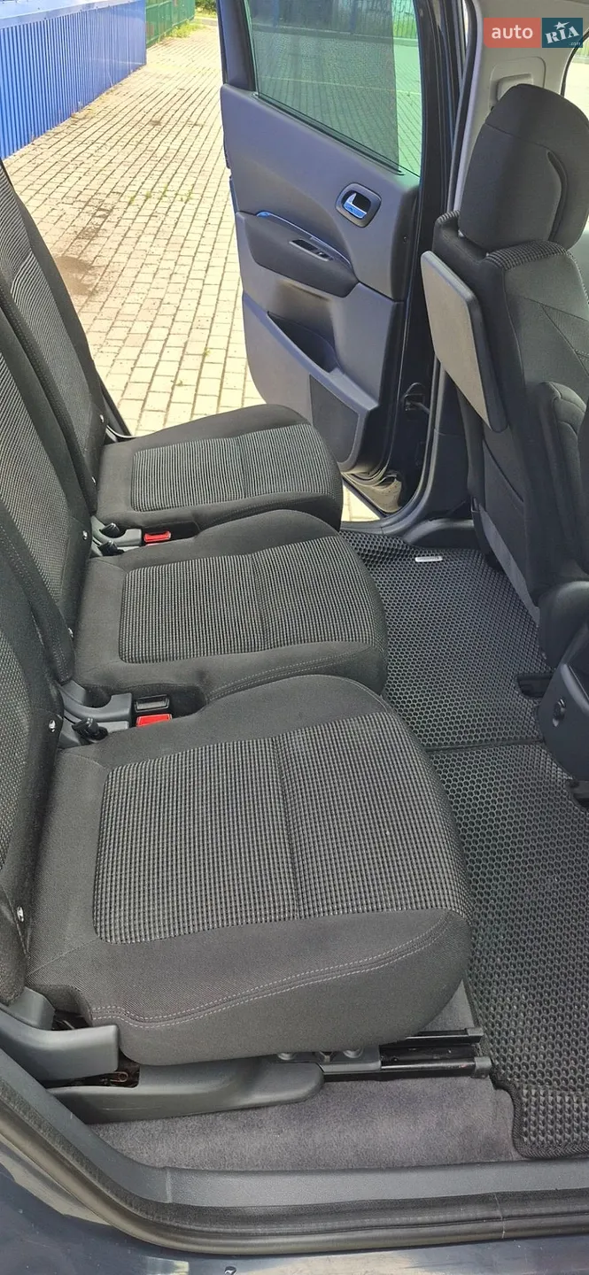 2010 Peugeot 5008 - мініатюра 23