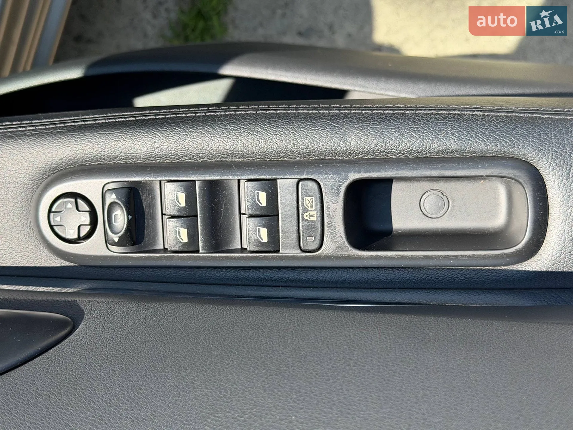 2010 Peugeot 5008 - мініатюра 30
