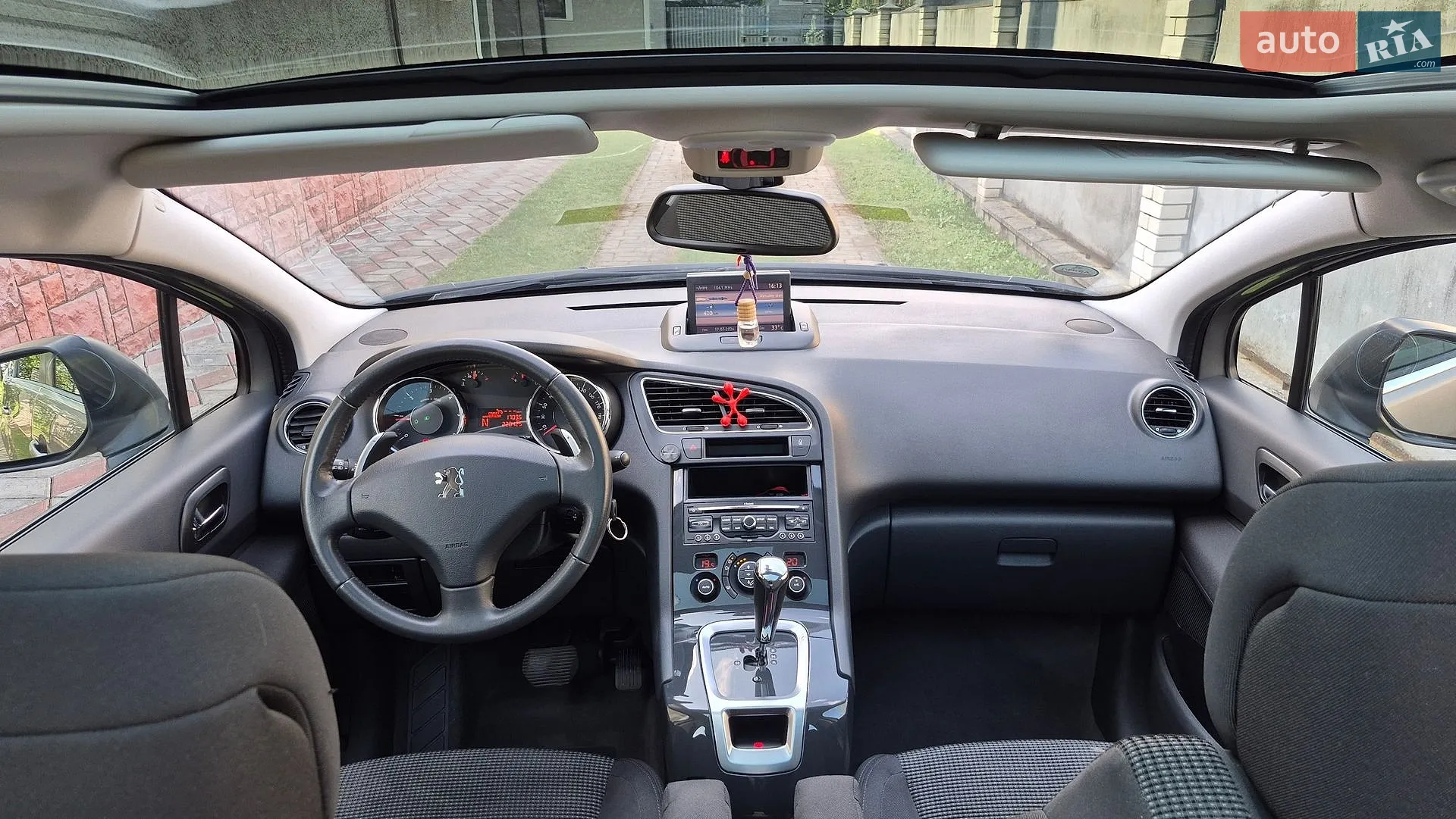2011 Peugeot 5008 - мініатюра 13