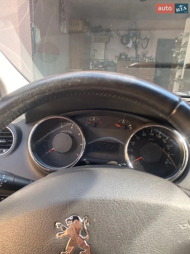 2011 Peugeot 5008 - мініатюра 2