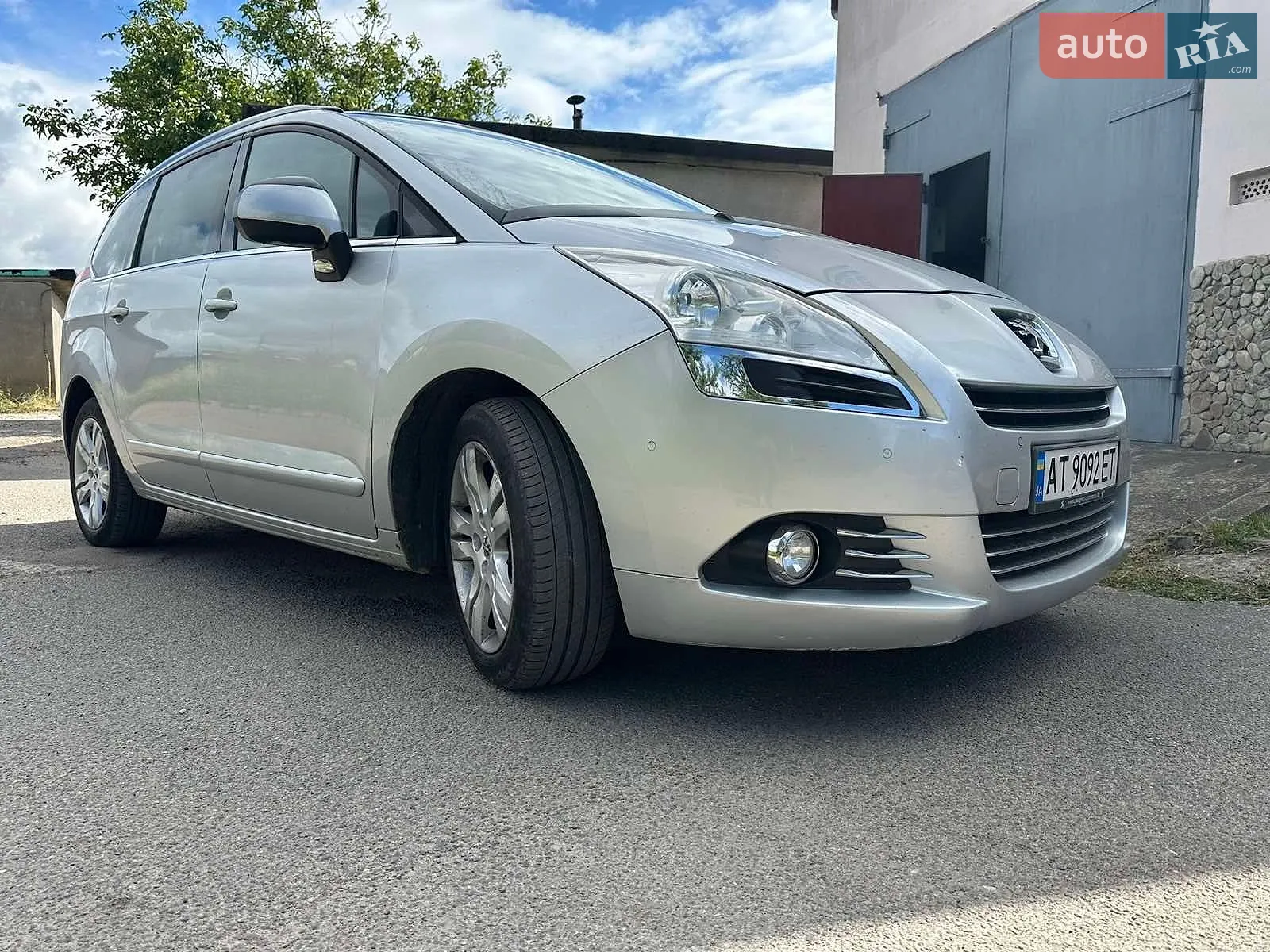 2012 Peugeot 5008 - фото 1