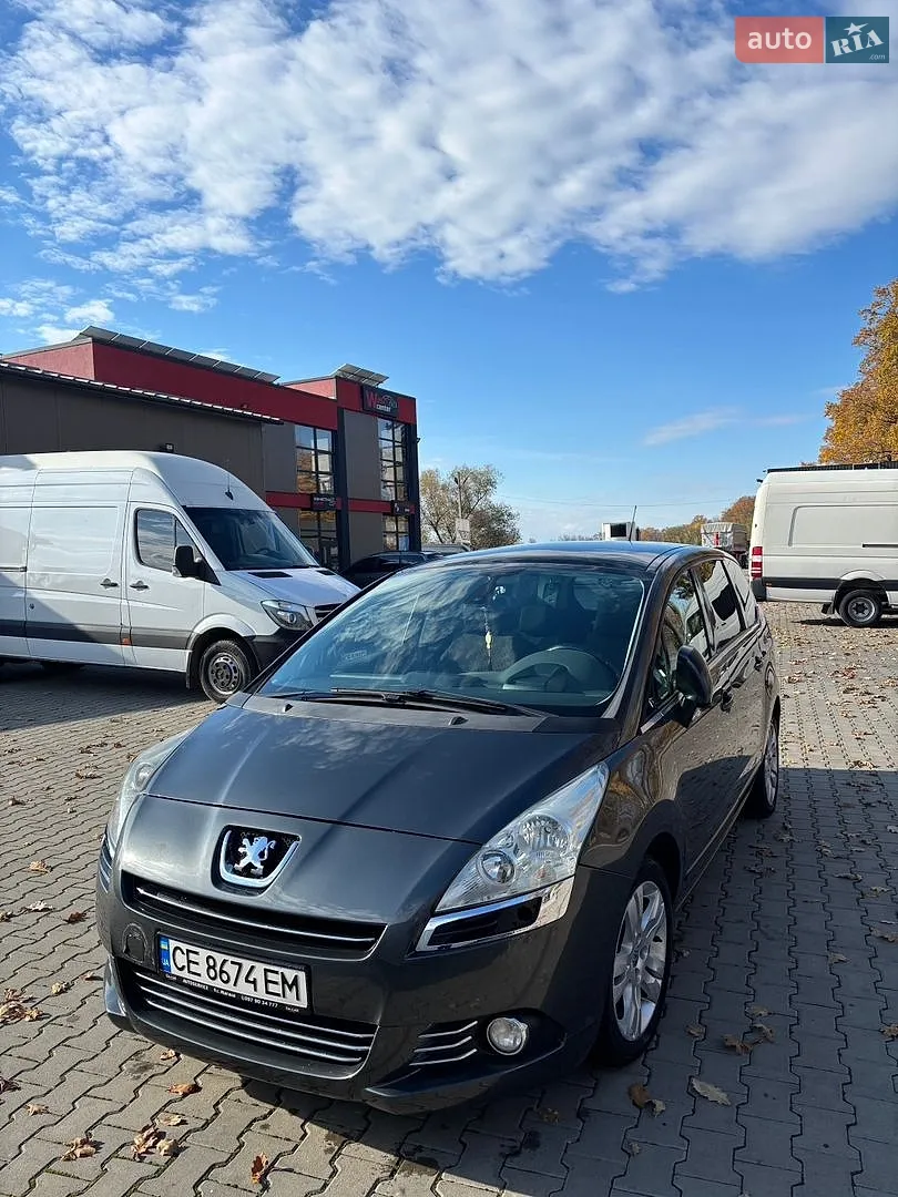 2010 Peugeot 5008 - фото 1