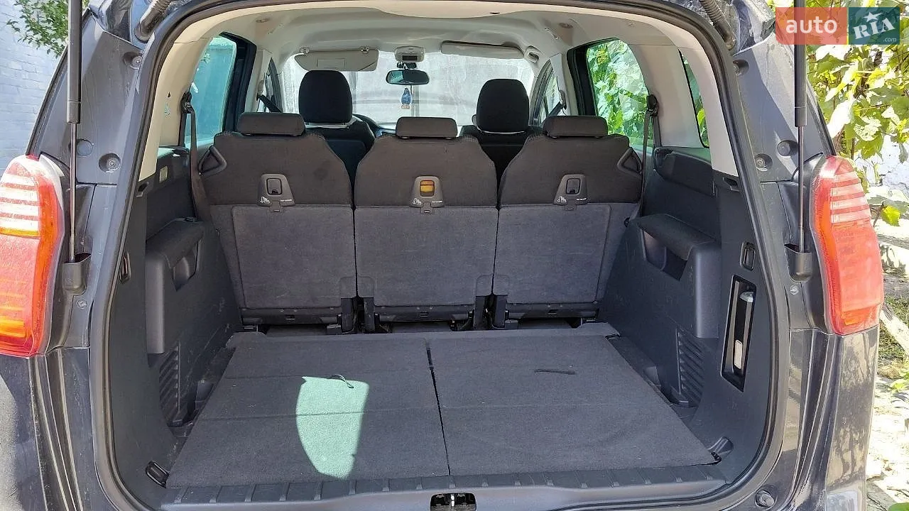 2011 Peugeot 5008 - мініатюра 13
