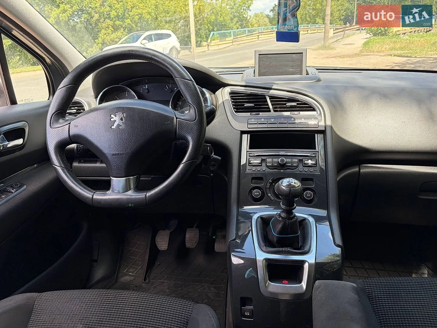 2011 Peugeot 5008 - мініатюра 12