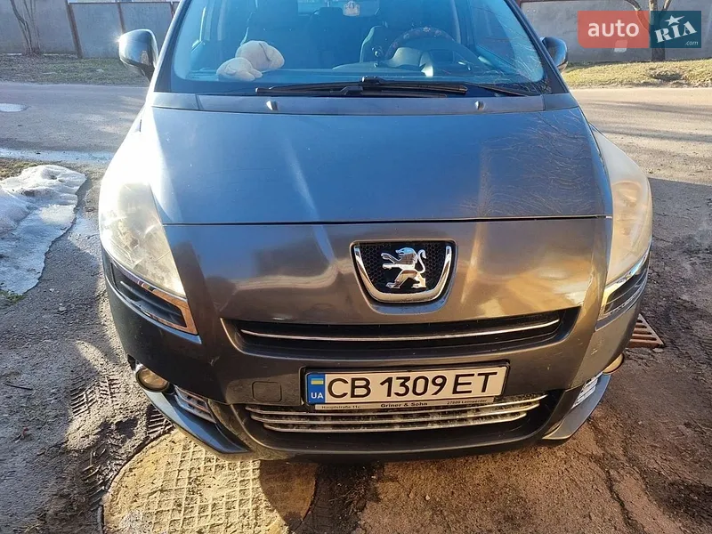 Peugeot 5008 2012