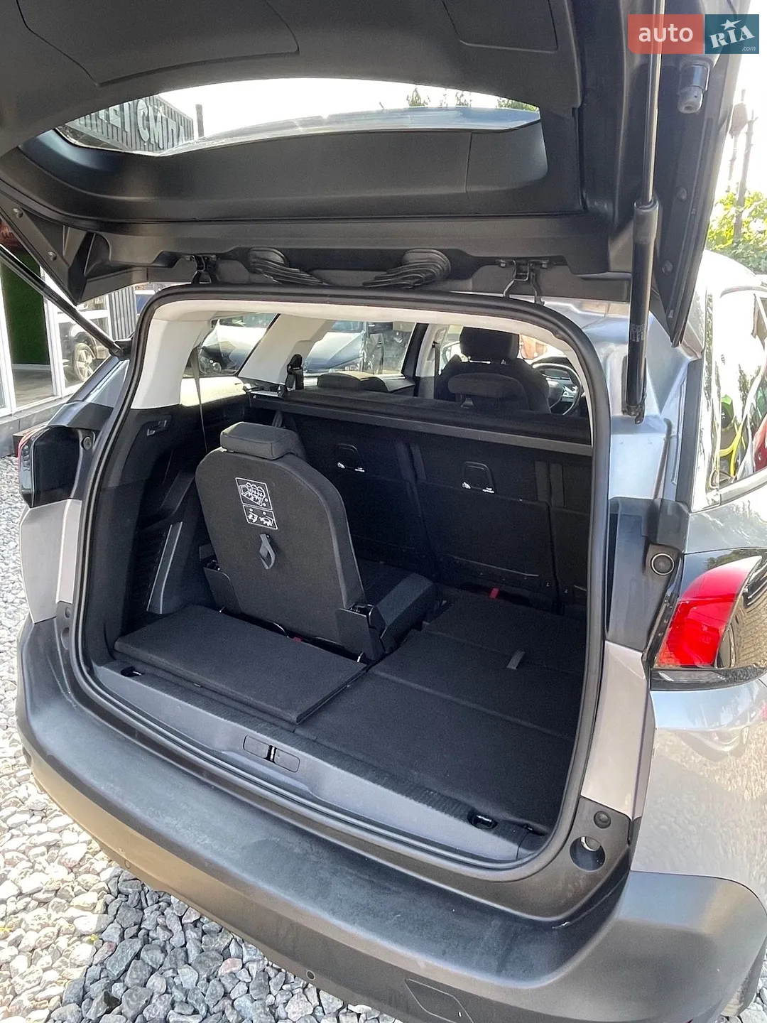 2018 Peugeot 5008 - мініатюра 11