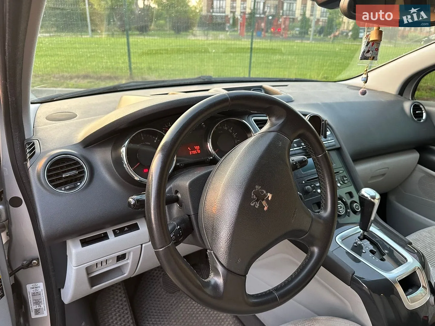 2010 Peugeot 5008 - мініатюра 9