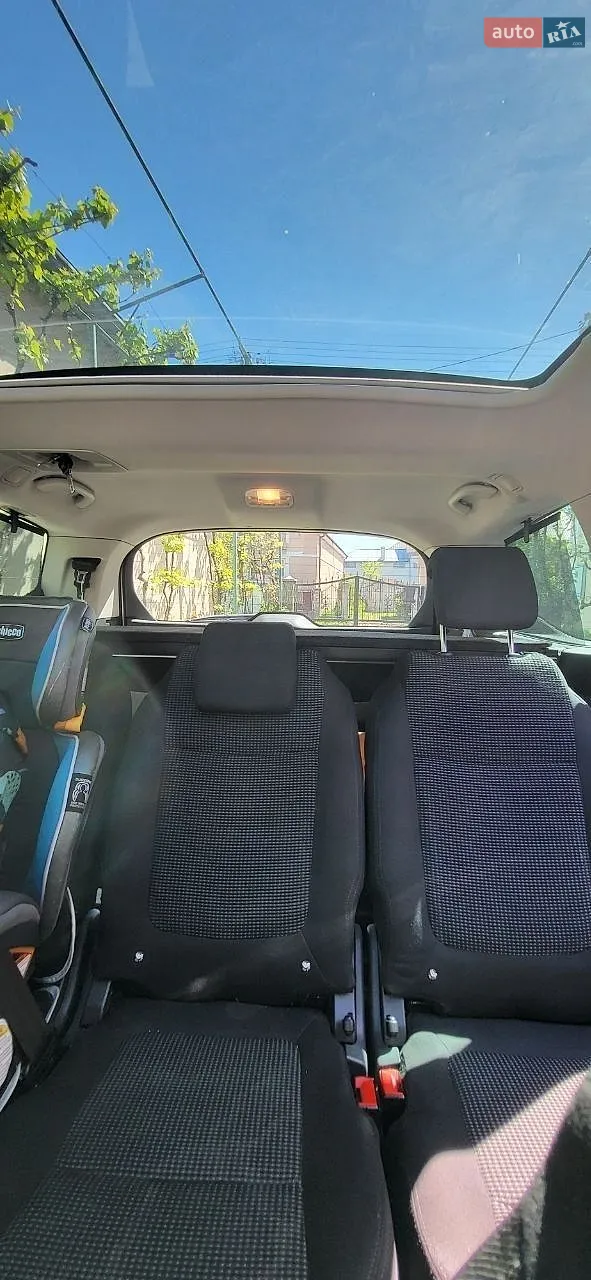 2011 Peugeot 5008 - мініатюра 19