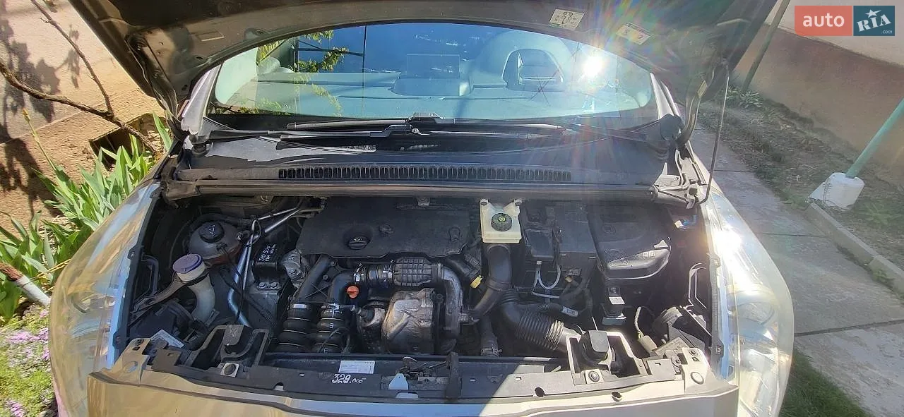 2011 Peugeot 5008 - мініатюра 15