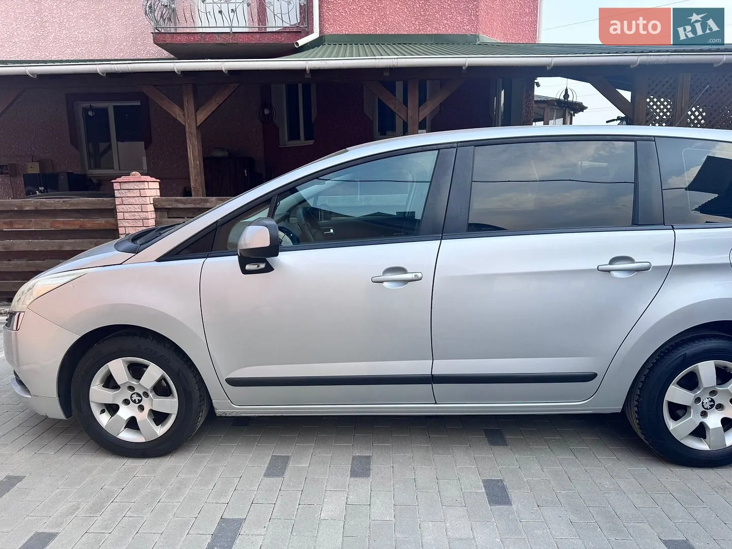 2012 Peugeot 5008 - мініатюра 3