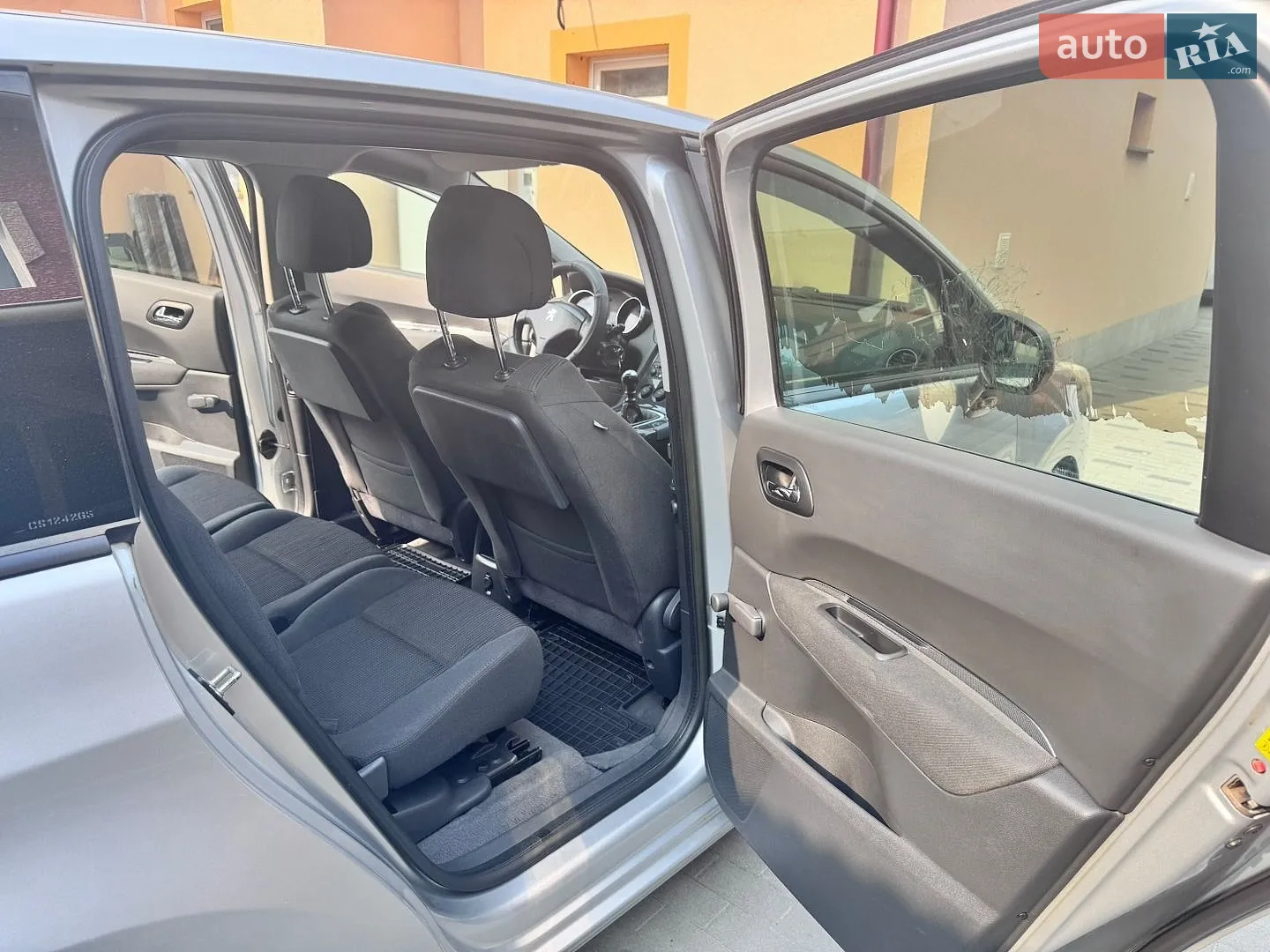 2012 Peugeot 5008 - мініатюра 12