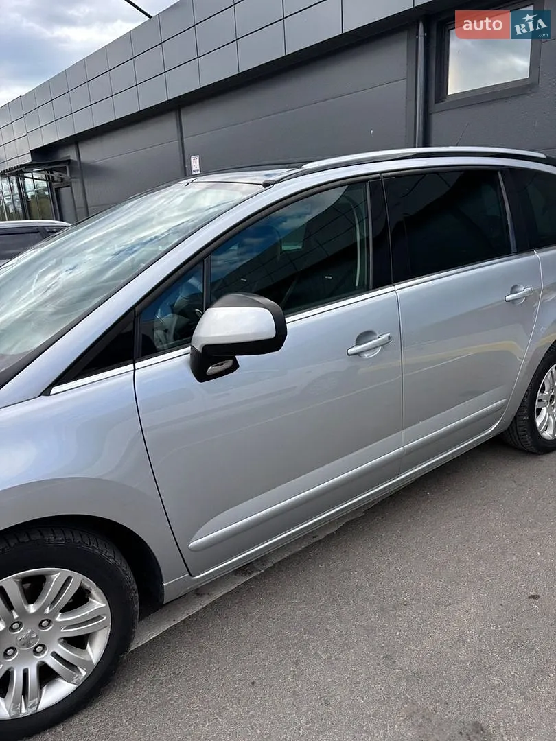 2011 Peugeot 5008 - мініатюра 3