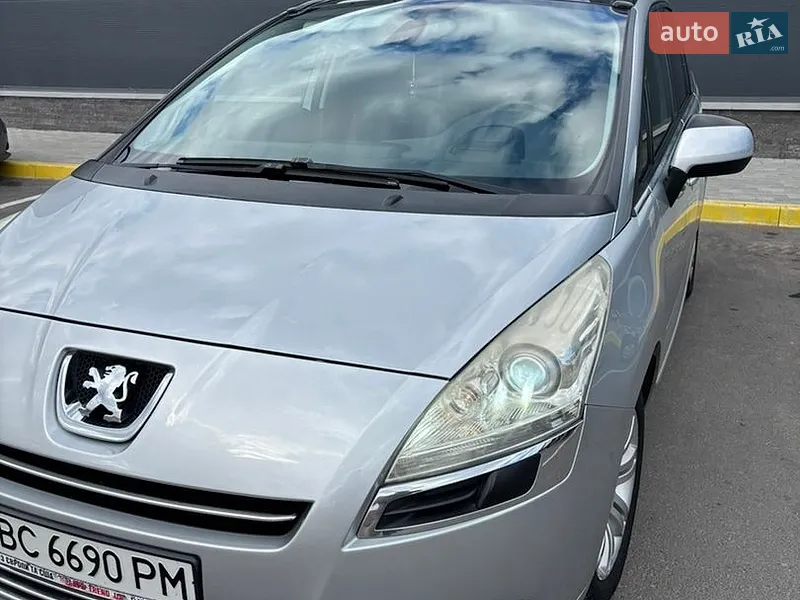 Peugeot 5008