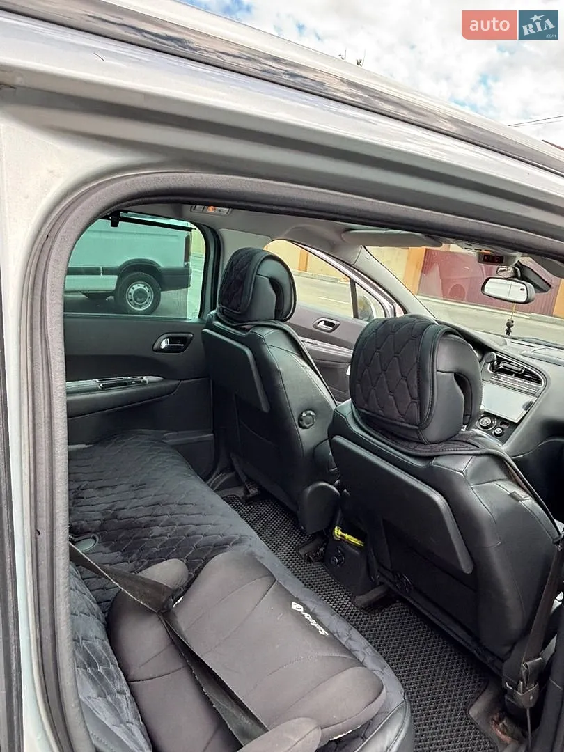 2011 Peugeot 5008 - мініатюра 29