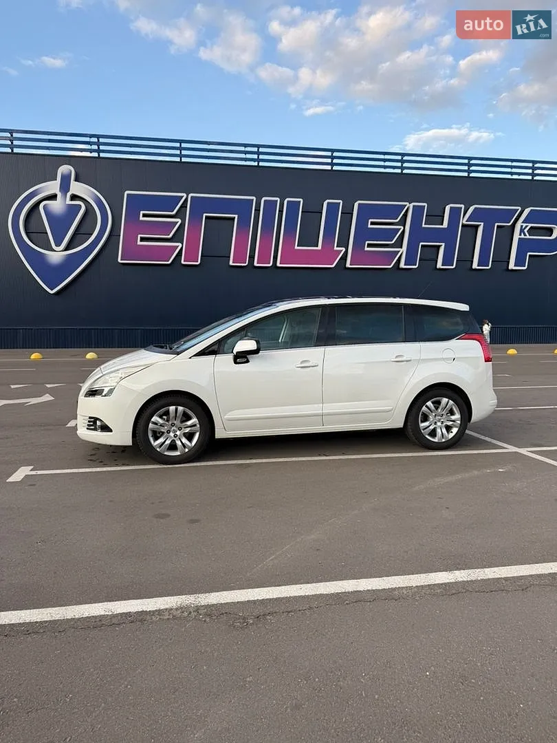 2010 Peugeot 5008 - мініатюра 4