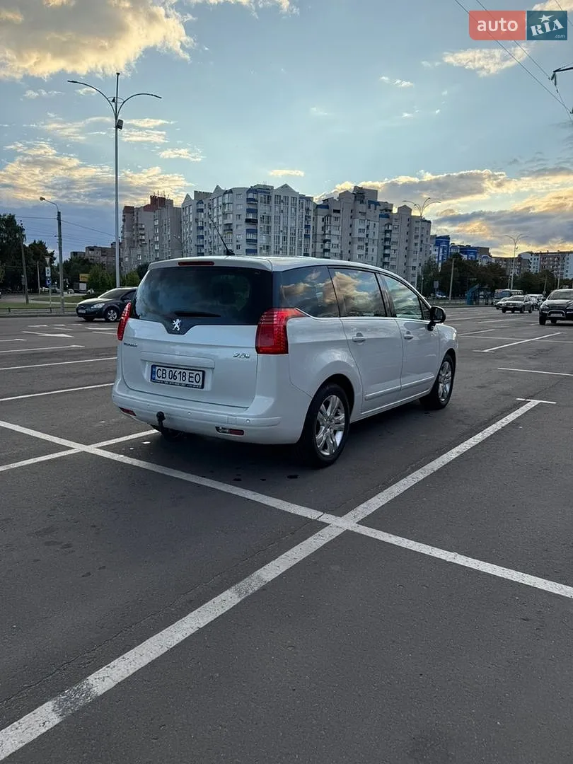 2010 Peugeot 5008 - мініатюра 8