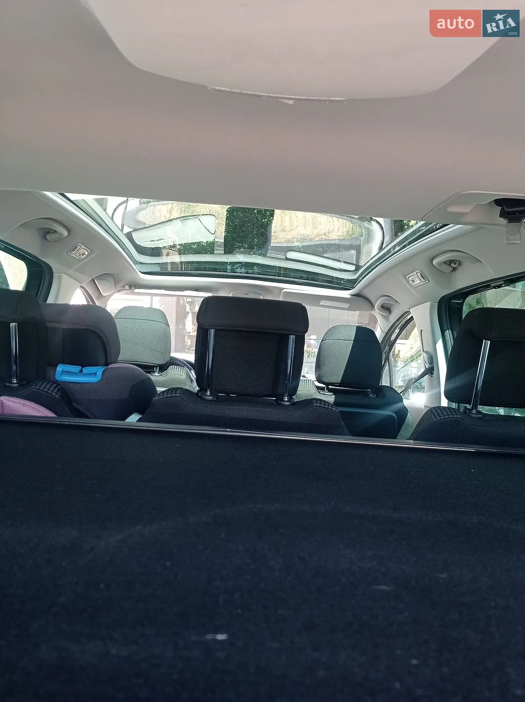 2010 Peugeot 5008 - мініатюра 9