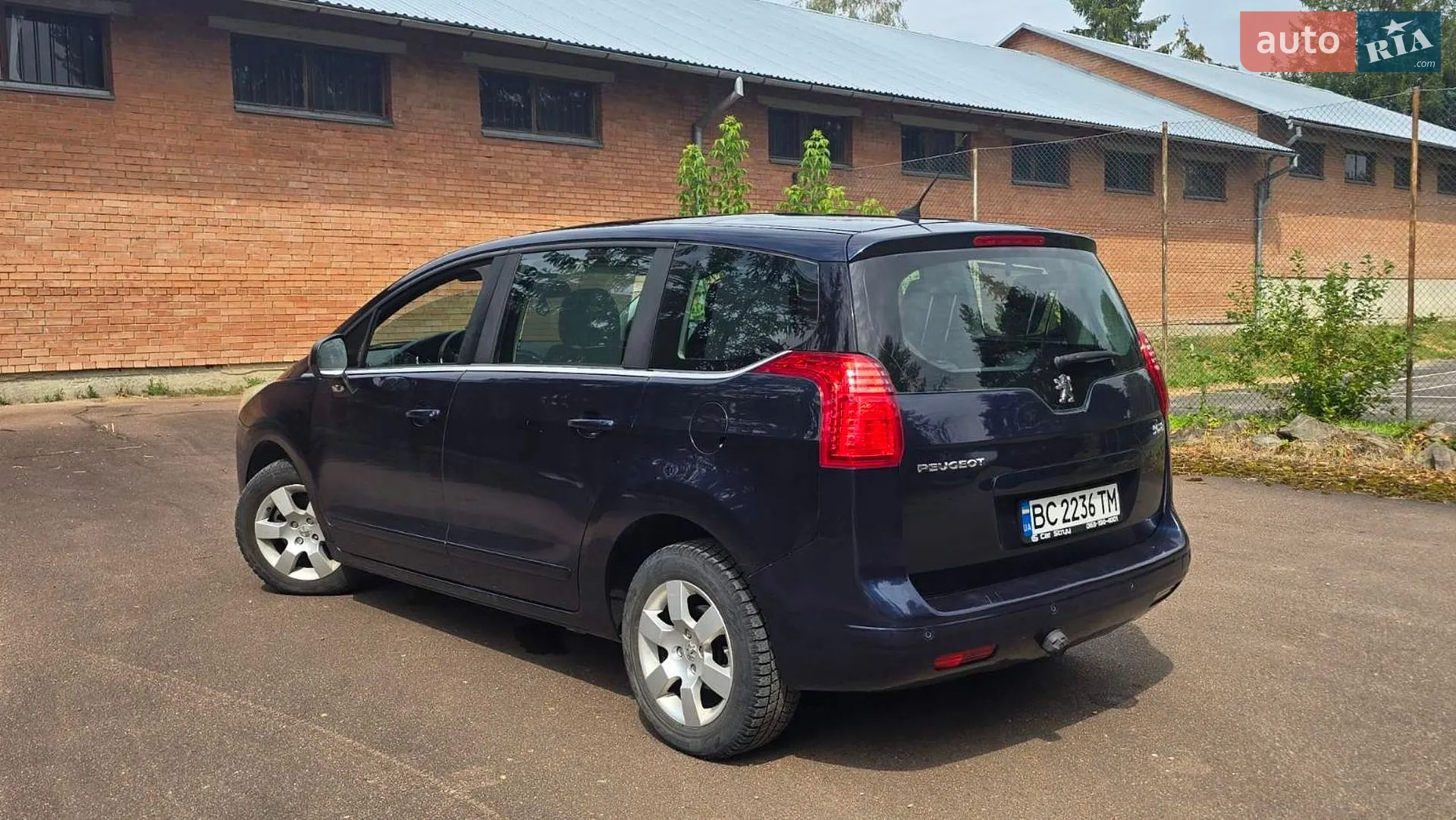 2011 Peugeot 5008 - мініатюра 11