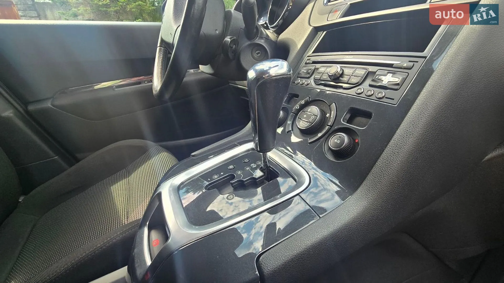 2011 Peugeot 5008 - мініатюра 20