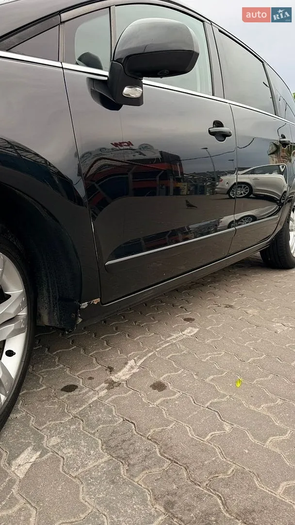 2010 Peugeot 5008 - мініатюра 30