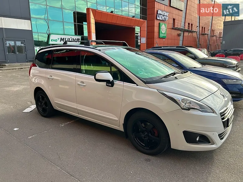 Peugeot 5008 2014