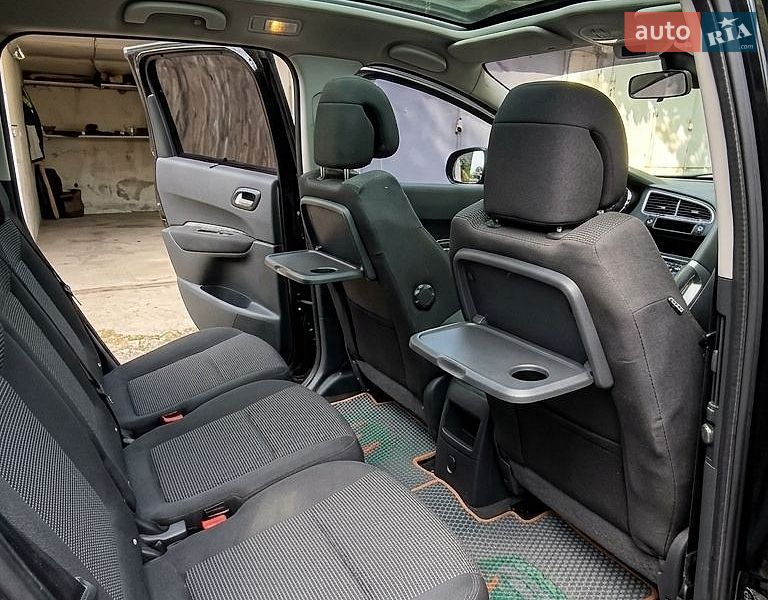 Мікровен Peugeot 5008 2010 в Тернополі