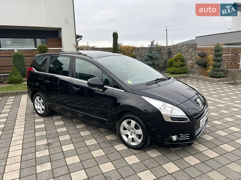 Peugeot 5008 2013