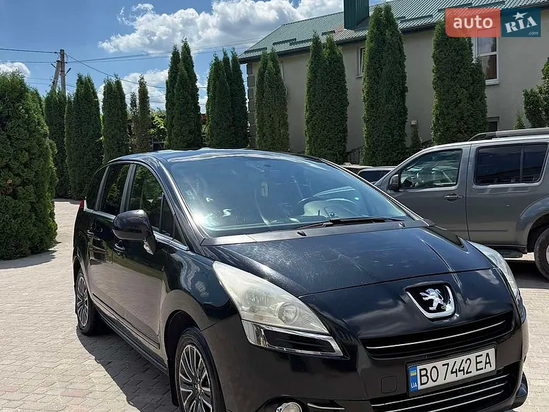 Peugeot 5008