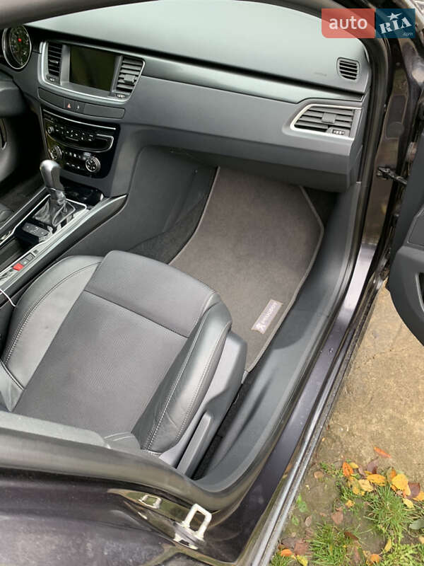 Универсал Peugeot 508 2015 в Комарному